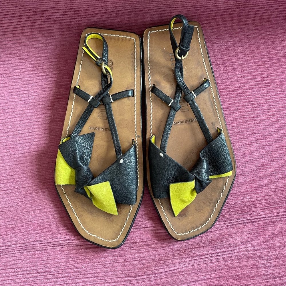 MIU MIU Vintage Flats Size 36